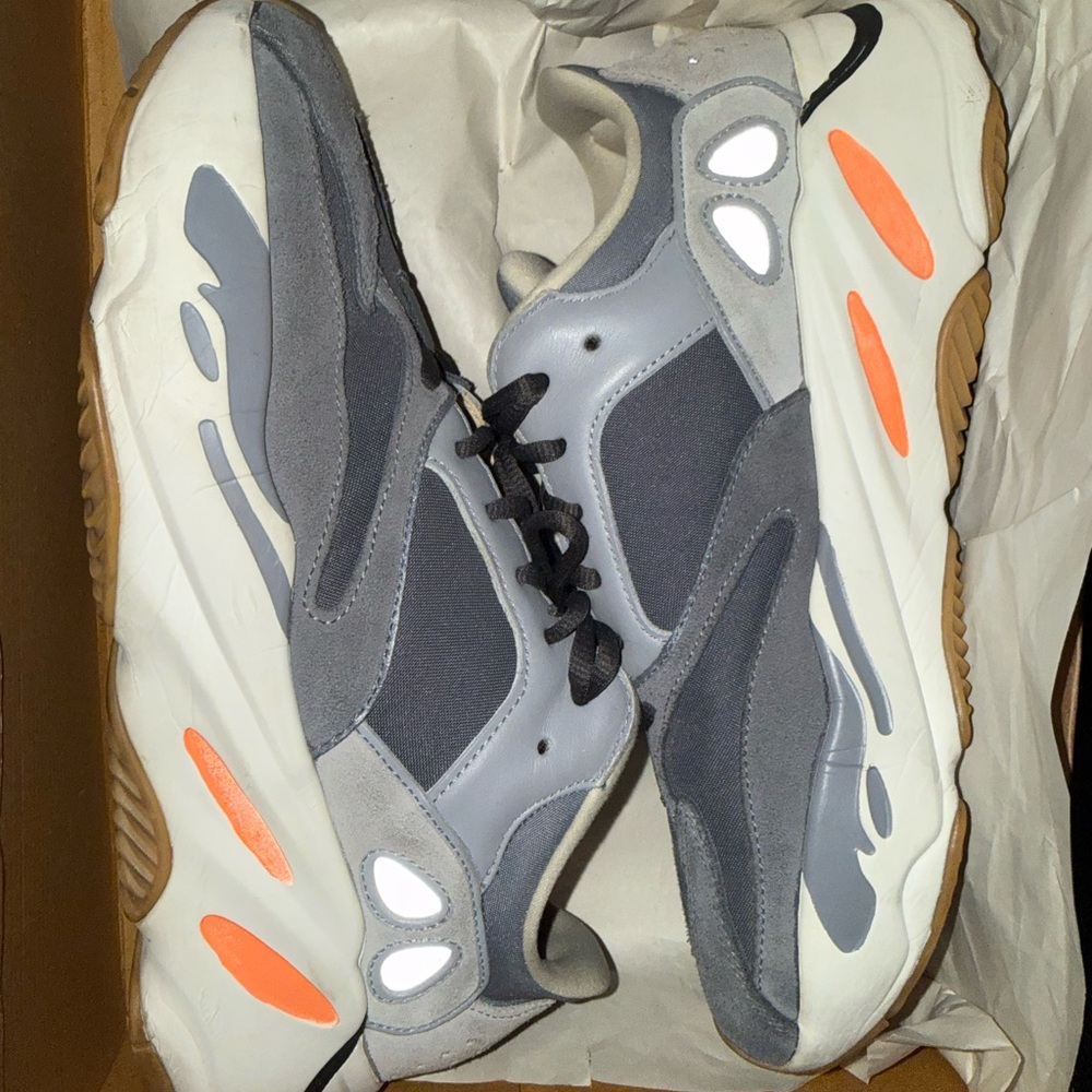 Yeezy 700 “Magnet”Triple Grey/White/Reflective Silver/Gum Orange Accent Sneakers